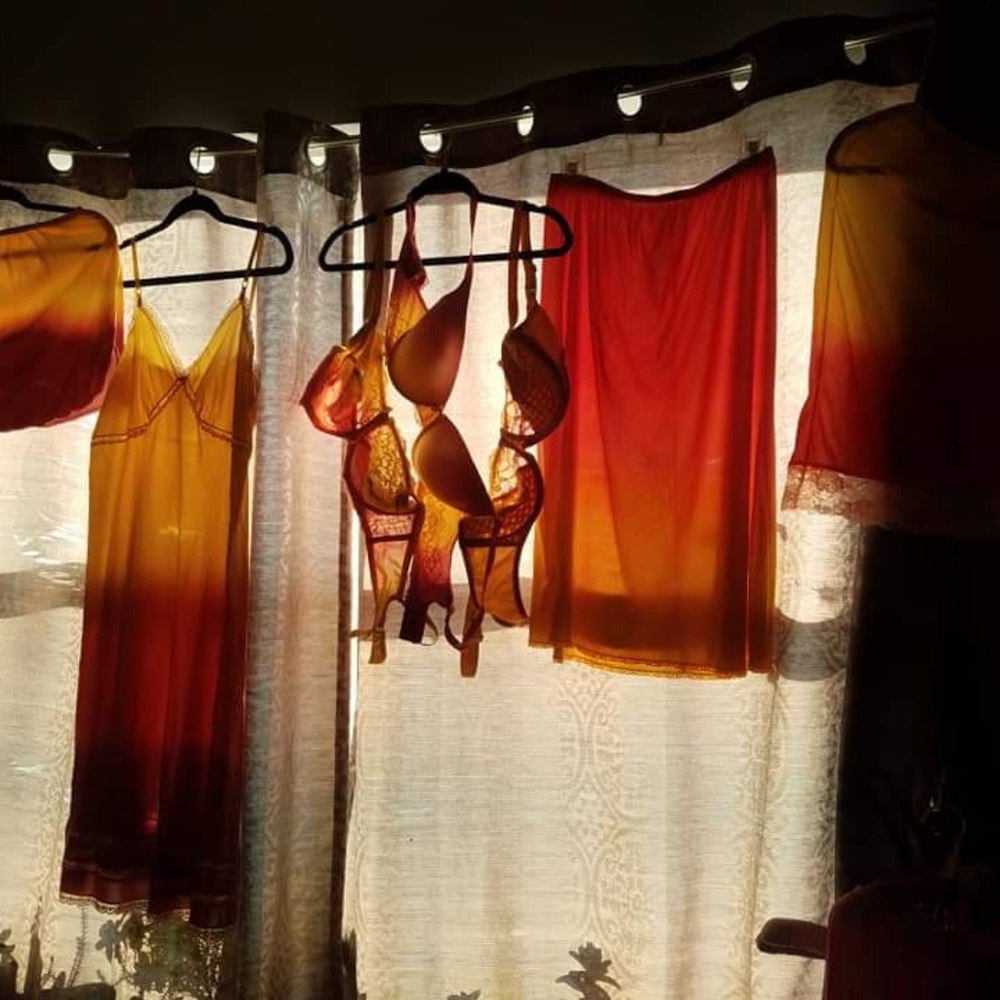 🔴SOLD🔴 Vintage Hand Dyed Half Slip - Picture 3 of 4